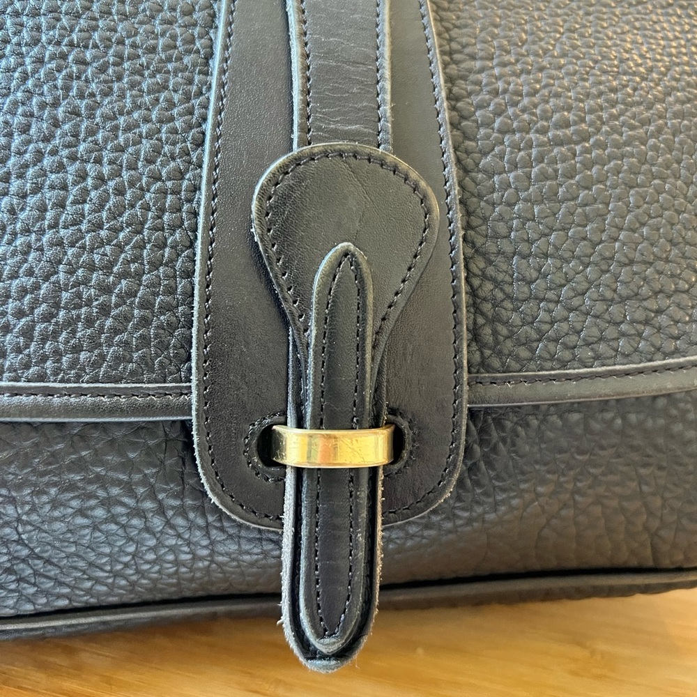 Vintage Dooney and Bourke Essex Pebbled Leather Purse - Picture 5 of 9